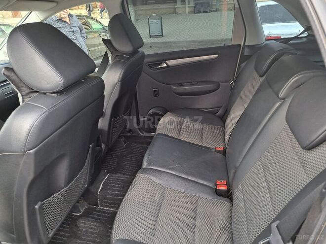 Mercedes B 180 2010, 131,000 km - 1.7 l - Gəncə
