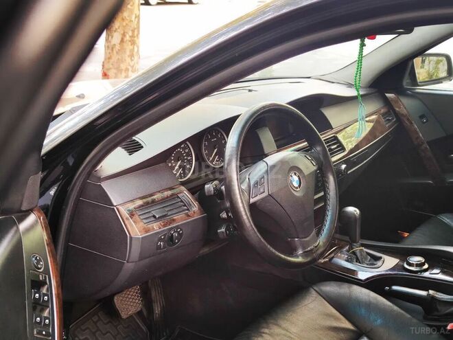 BMW 530 2006, 302,000 km - 3.0 л - Gəncə