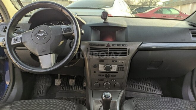 Opel Astra 2006, 185,000 km - 2.0 л - Bakı