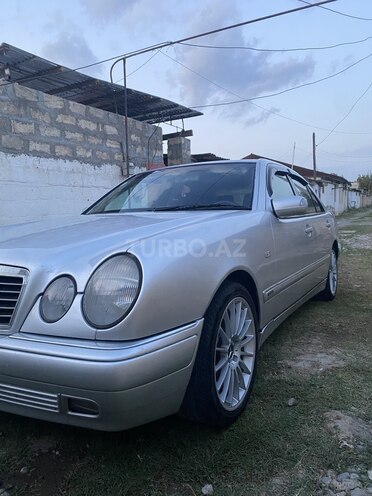 Mercedes E 320 1998, 336,784 km - 3.2 l - Bakı