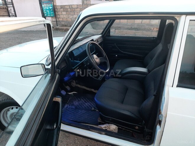 LADA (VAZ) 2107 2009, 20,000 km - 1.6 l - Samux