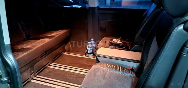 Volkswagen Multivan 2012, 197,000 km - 2.0 l - Bakı