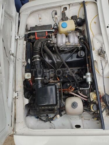 LADA (VAZ) 21011 1986, 40,000 km - 1.6 l - Şamaxı