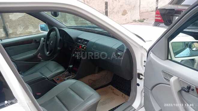 Mercedes C 230 1999, 250,000 km - 2.3 l - Bakı