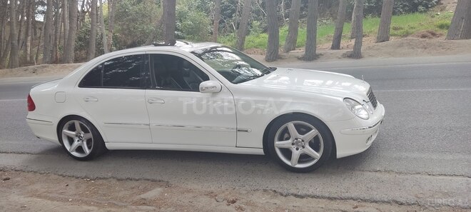 Mercedes E 240 2004, 312,000 km - 2.6 l - Bakı