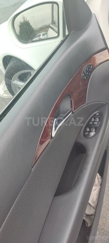 Mercedes E 240 2004, 312,000 km - 2.6 l - Bakı