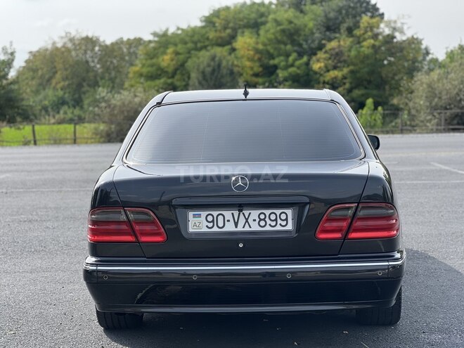 Mercedes E 320 2000, 250,000 km - 3.2 л - Zaqatala