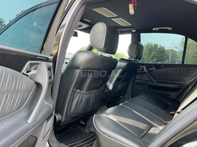 Mercedes E 320 2000, 250,000 km - 3.2 л - Zaqatala