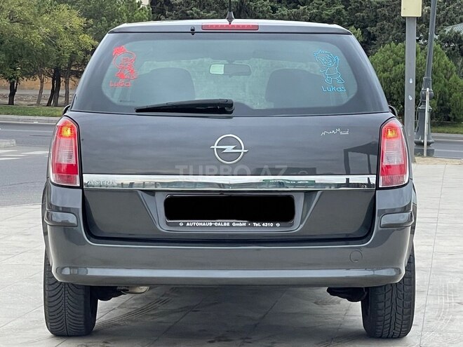 Opel Astra 2010, 194,000 km - 1.4 l - Bakı