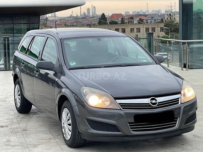 Opel Astra 2010, 194,000 km - 1.4 l - Bakı