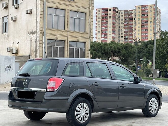 Opel Astra 2010, 194,000 km - 1.4 l - Bakı