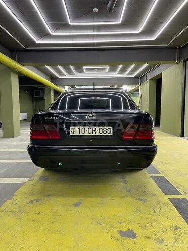 Mercedes E 240 1997, 425,000 km - 2.4 l - Bakı