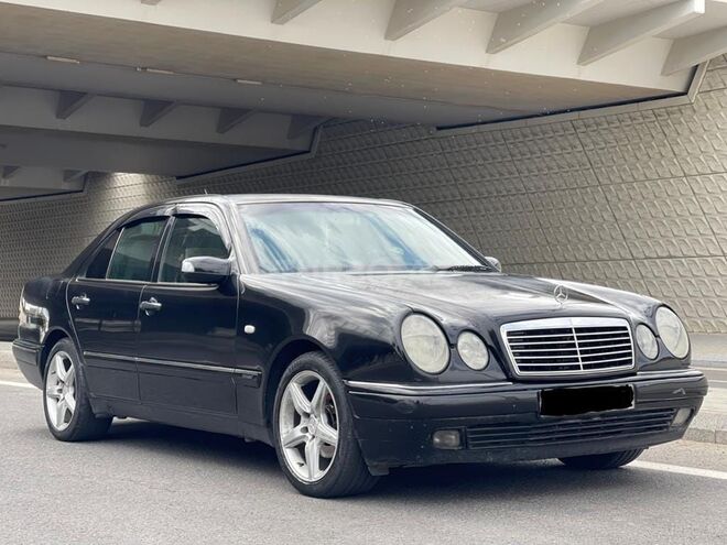 Mercedes E 240 1997, 425,000 km - 2.4 l - Bakı
