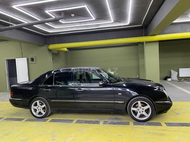 Mercedes E 240 1997, 425,000 km - 2.4 l - Bakı
