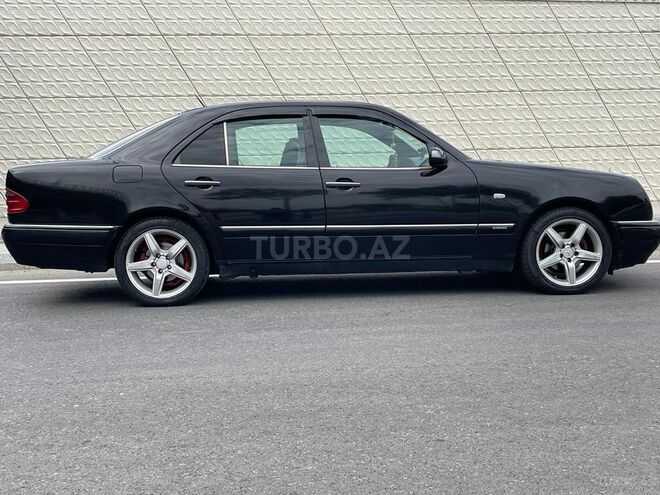 Mercedes E 240 1997, 425,000 km - 2.4 l - Bakı