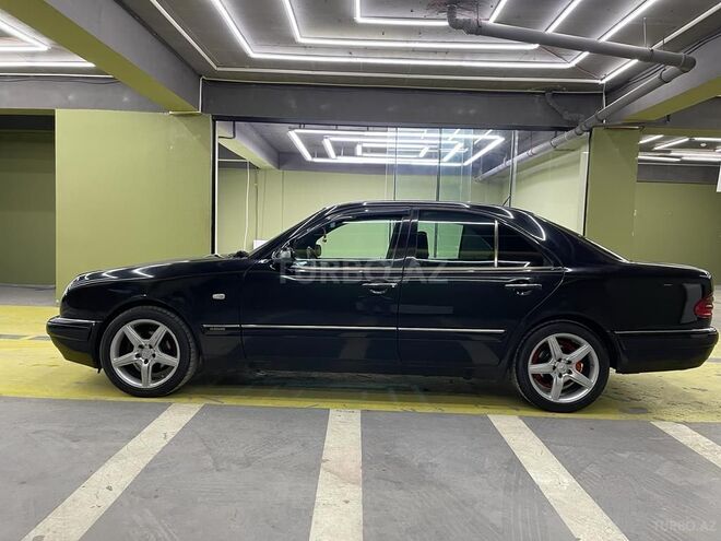 Mercedes E 240 1997, 425,000 km - 2.4 l - Bakı