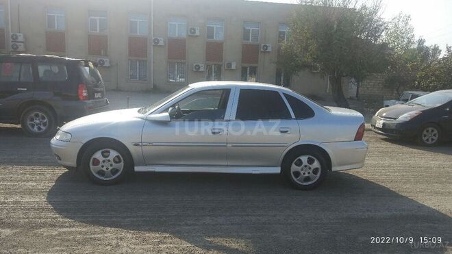 Opel Vectra 2000, 358,000 km - 1.8 l - Sumqayıt