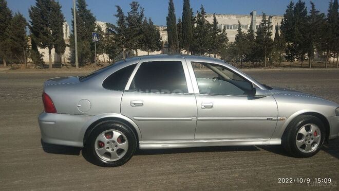 Opel Vectra 2000, 358,000 km - 1.8 l - Sumqayıt