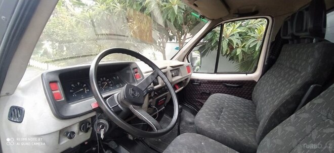 GAZ 33027 2000, 150,000 km - 2.4 l - Zaqatala