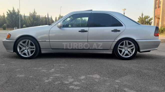 Mercedes C 230 1999, 242,000 km - 2.3 л - Qax