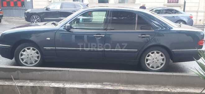 Mercedes E 200 1999, 268,000 km - 2.0 l - Şəmkir