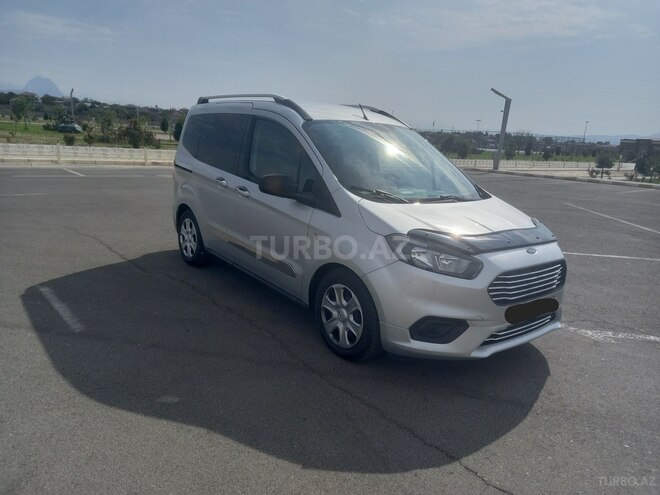 Ford Tourneo Connect 2019, 47,958 km - 1.5 l - Naxçıvan