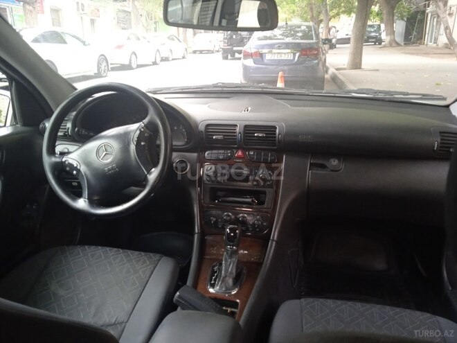 Mercedes C 220 2001, 415,000 km - 2.2 l - Bakı