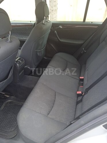 Mercedes C 220 2001, 415,000 km - 2.2 l - Bakı