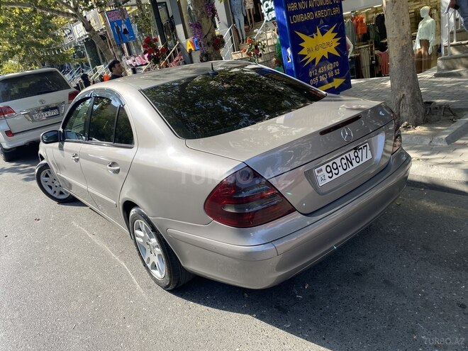 Mercedes E 220 2004, 300,000 km - 2.2 l - Bakı
