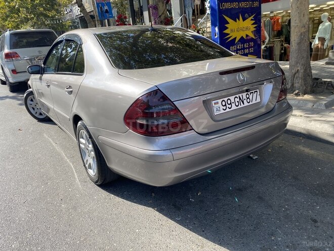 Mercedes E 220 2004, 300,000 km - 2.2 l - Bakı