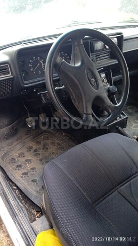 LADA (VAZ) 2107 2005, 24,852 km - 1.6 л - Yevlax