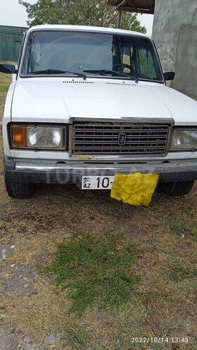 LADA (VAZ) 2107 2005, 24,852 km - 1.6 л - Yevlax