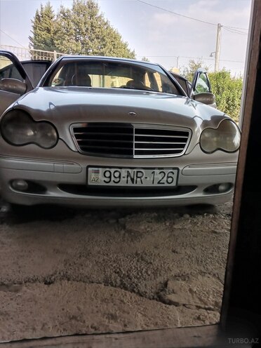 Mercedes C 220 2001, 530,000 km - 2.2 l - Masallı