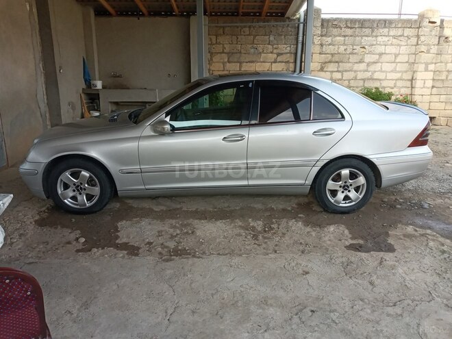 Mercedes C 220 2001, 530,000 km - 2.2 l - Masallı