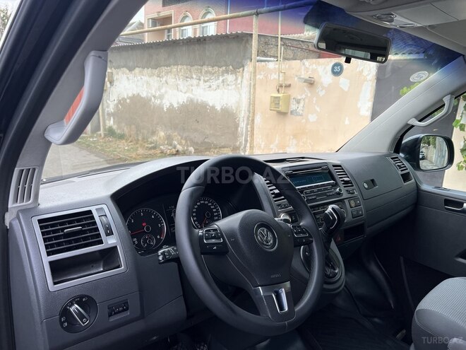 Volkswagen Caravelle 2014, 134,000 km - 2.0 l - Bakı