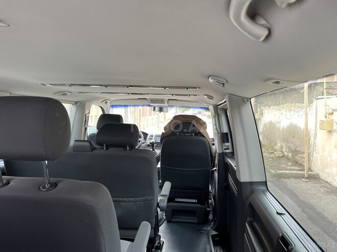 Volkswagen Caravelle 2014, 134,000 km - 2.0 l - Bakı
