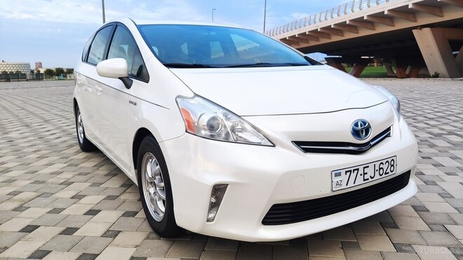 Toyota Prius V 2012, 136,000 km - 1.8 l - Bakı