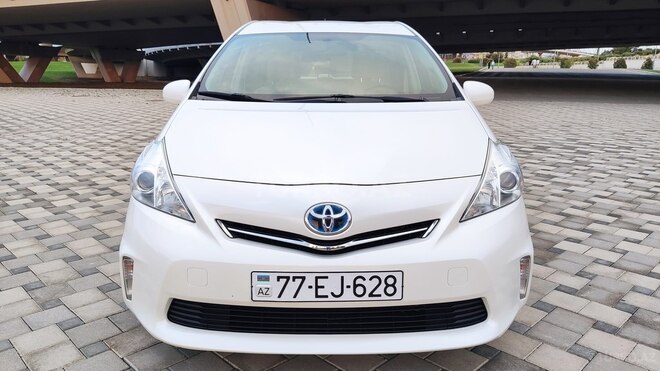 Toyota Prius V 2012, 136,000 km - 1.8 l - Bakı