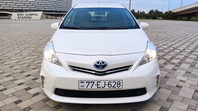Toyota Prius V 2012, 136,000 km - 1.8 l - Bakı