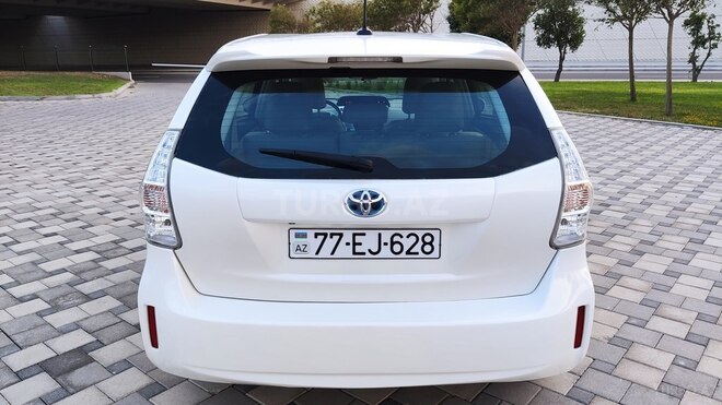 Toyota Prius V 2012, 136,000 km - 1.8 l - Bakı
