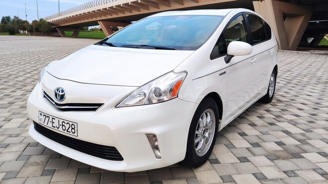 Toyota Prius V 2012, 136,000 km - 1.8 l - Bakı