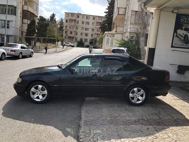 Mercedes C 230 2000, 231,946 km - 2.3 л - Bakı