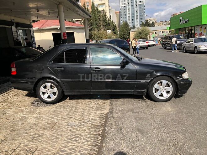 Mercedes C 230 2000, 231,946 km - 2.3 л - Bakı