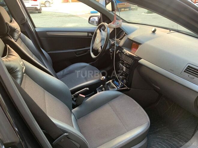 Opel Astra 2009, 179,000 km - 1.4 l - Bakı