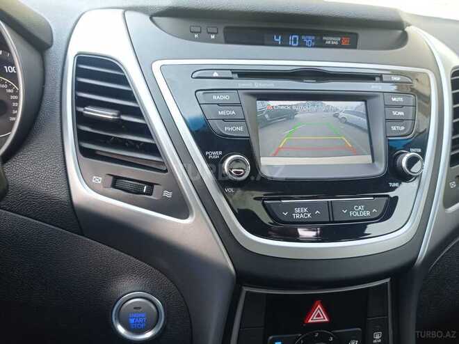 Hyundai Elantra 2015, 71,500 km - 1.8 l - Bakı