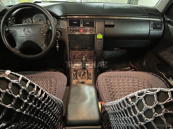 Mercedes E 240 1999, 250,000 km - 2.4 l - Gəncə