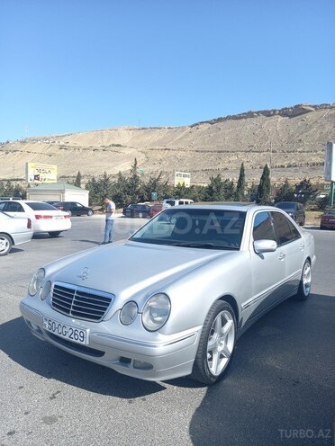 Mercedes E 270 2000, 295,000 km - 2.7 l - Bakı