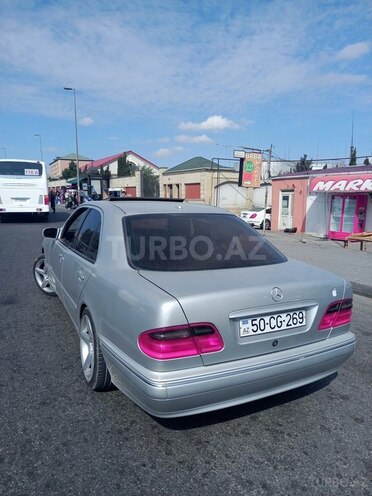 Mercedes E 270 2000, 295,000 km - 2.7 l - Bakı