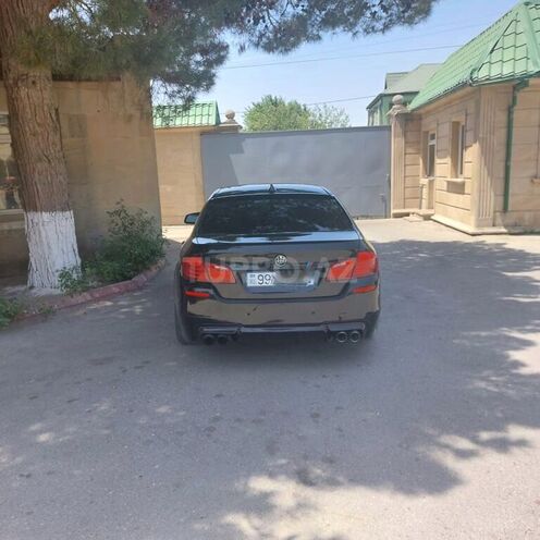 BMW 528 2013, 260,000 km - 2.0 л - Bakı