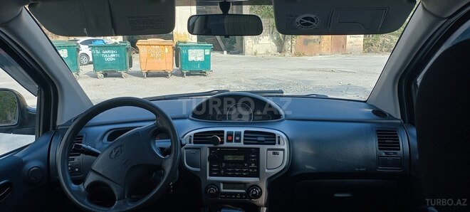Hyundai Matrix 2009, 325,000 km - 1.6 л - Bakı